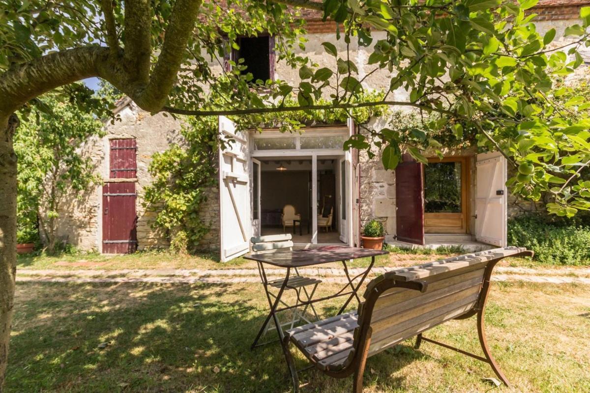 La Thibaude - Livry Bed and Breakfast Livry  Exteriör bild