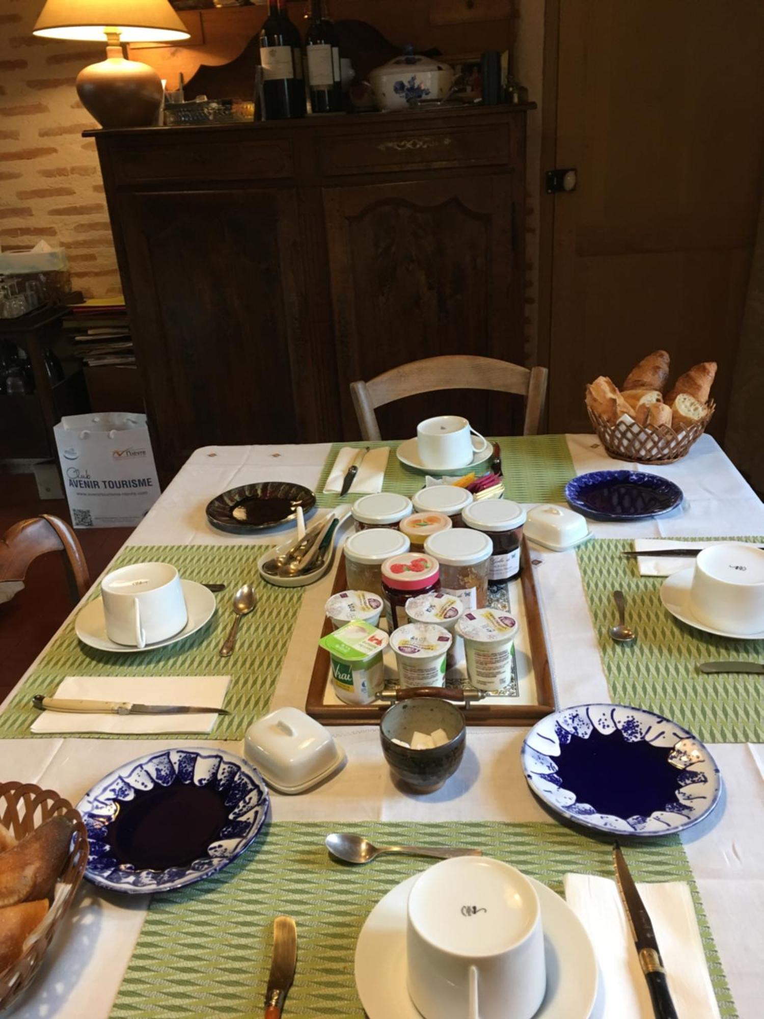 La Thibaude - Livry Bed and Breakfast Livry  Exteriör bild